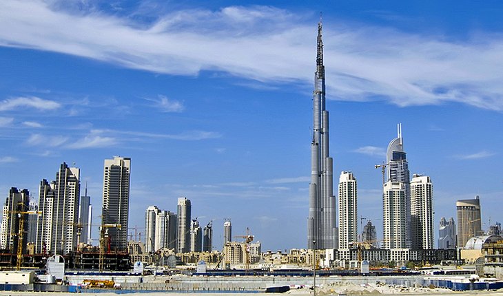 Best-Palaces-to-visit-in-Dubai_Burj-Khalifa